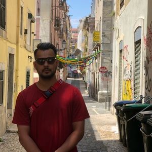 Meet your Posher, Samir